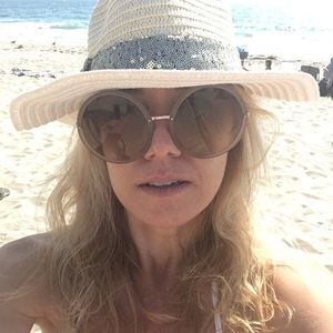 Meet your Posher, Tara